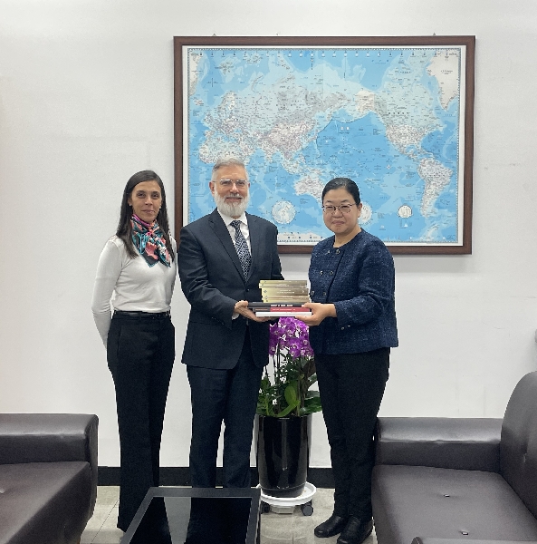 주한 우루과이 대사관 도서 기증식 대표이미지